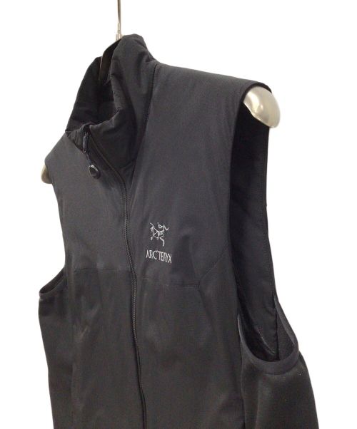 ARC'TERYX（アークテリクス）ARC'TERYX (アークテリクス) アトムLTベスト ブラック サイズ:Mの古着・服飾アイテム