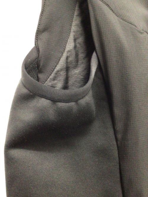 ARC'TERYX（アークテリクス）ARC'TERYX (アークテリクス) アトムLTベスト ブラック サイズ:Mの古着・服飾アイテム