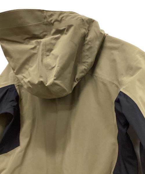 MOUNTAIN HARD WEAR（マウンテンハードウェア）MOUNTAIN HARD WEAR (マウンテンハードウェア) スノーストームジャケット カーキ×ブラック サイズ:XSの古着・服飾アイテム