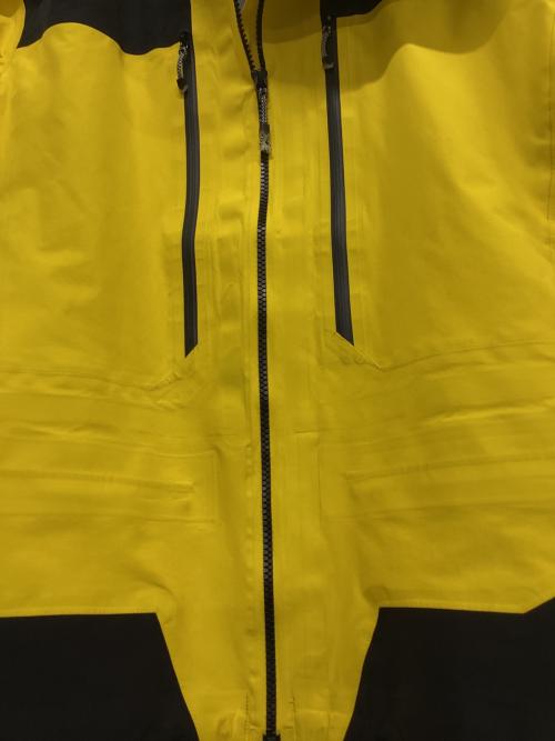 THE NORTH FACE（ザ ノース フェイス）THE NORTH FACE (ザ ノース フェイス) GTXプロジャケット イエロー×ブラック サイズ:Sの古着・服飾アイテム