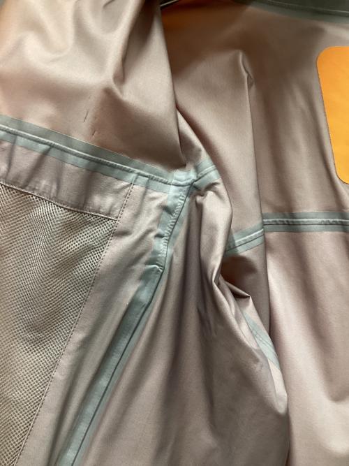 MILLET（ミレー）MILLET (ミレー) ティフォン50000ストレッチ ジャケット オレンジ サイズ:Sの古着・服飾アイテム