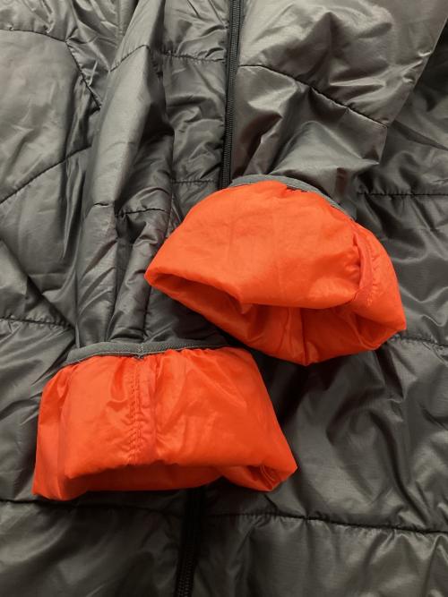 HAGLOFS（ホグロフス）HAGLOFS (ホグロフス) ESSENSⅡ グレー×オレンジ サイズ:XSの古着・服飾アイテム