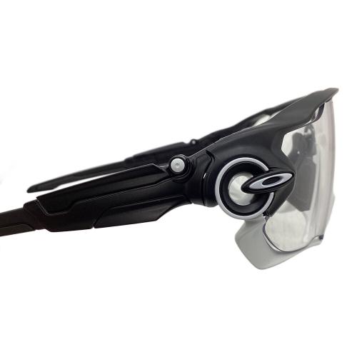 OAKLEY（オークリー）OAKLEY (オークリー) JAW BREAKER ブラック×ホワイトの古着・服飾アイテム