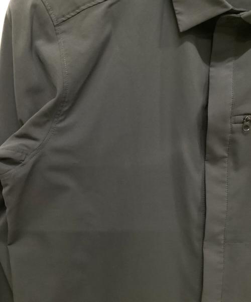 ARC'TERYX（アークテリクス）ARC'TERYX (アークテリクス) アウトドアウェア(シャツ) ネイビー サイズ:Sの古着・服飾アイテム