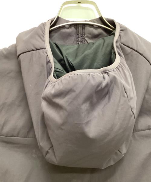 ARC'TERYX（アークテリクス）ARC'TERYX (アークテリクス) アウトドアウェア(ジャケット) パープル サイズ:Sの古着・服飾アイテム