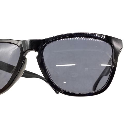 OAKLEY（オークリー）OAKLEY (オークリー) フロッグスキン ブラックの古着・服飾アイテム