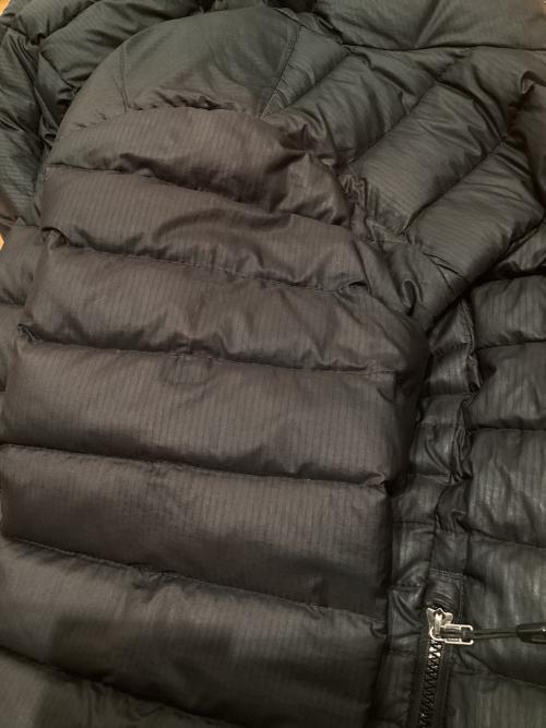 Patagonia（パタゴニア）Patagonia (パタゴニア) ダウンセーターフーディ ブラック サイズ:Sの古着・服飾アイテム