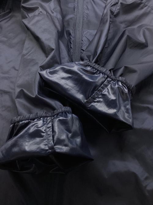 HAGLOFS（ホグロフス）HAGLOFS (ホグロフス) リム シールド フード ネイビー サイズ:Lの古着・服飾アイテム
