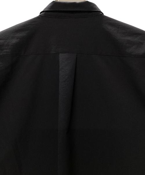 axesquin（アクシーズクイン）axesquin (アクシーズクイン) ロングスリーブベンチレーションシャツ ブラック サイズ:Lの古着・服飾アイテム