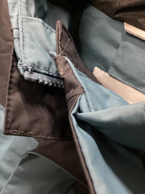 Columbia（コロンビア）Columbia (コロンビア) ウッドロードジャケット ブルー×ネイビー サイズ:Mの古着・服飾アイテム
