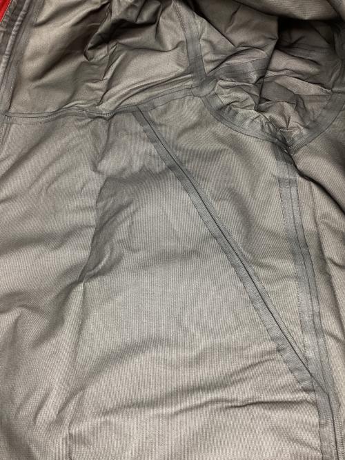 THE NORTH FACE（ザ ノース フェイス）THE NORTH FACE (ザ ノース フェイス) マウンテンレインテックス レッド×ブラック サイズ:XLの古着・服飾アイテム