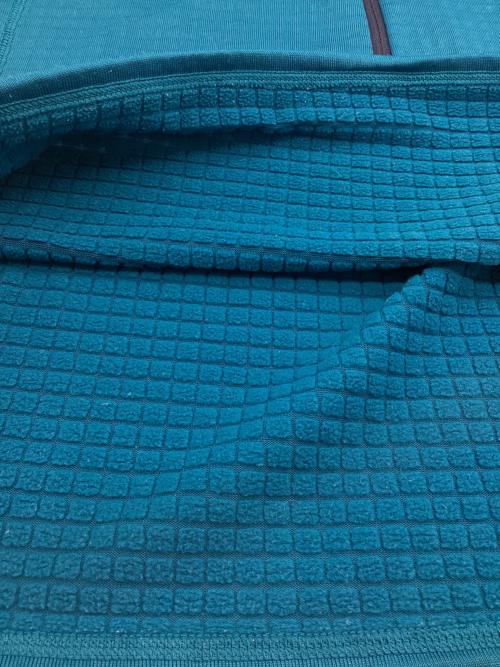 Patagonia（パタゴニア）Patagonia (パタゴニア) R1フーディ スカイブルー サイズ:Sの古着・服飾アイテム