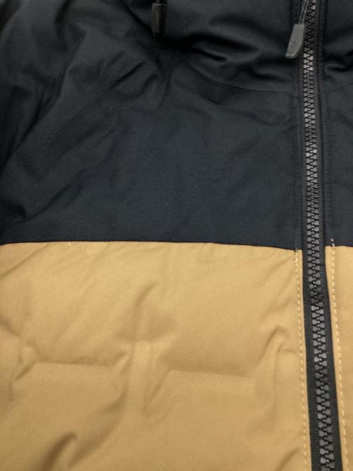 Columbia（コロンビア）Columbia (コロンビア) グランドトレックIIダウンフードジャケット ブラウン×ブラック サイズ:Mの古着・服飾アイテム
