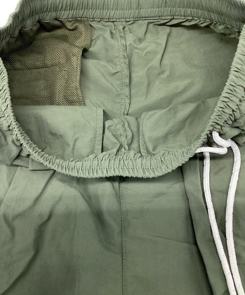 迷迭香（マンネンロウ）迷迭香 (マンネンロウ) ナイロンハーベストトレーナー グリーン サイズ:Mの古着・服飾アイテム