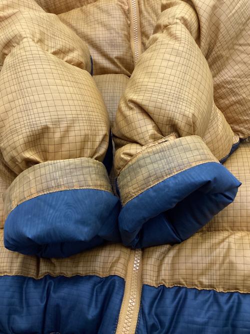 GOLITE（ゴーライト）GOLITE (ゴーライト) アウトドアウェア(ジャケット) オレンジ サイズ:Lの古着・服飾アイテム