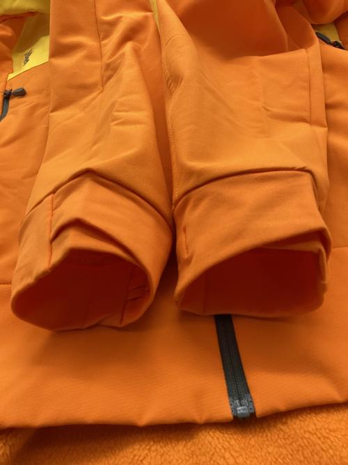 norrona（ノローナ）norrona (ノローナ) lofoten hiloflex200 Hood イエロー×オレンジ サイズ:Mの古着・服飾アイテム