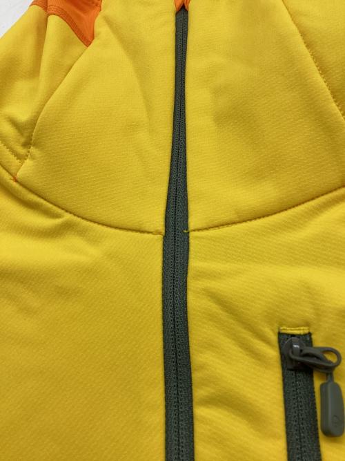 norrona（ノローナ）norrona (ノローナ) lofoten hiloflex200 Hood イエロー×オレンジ サイズ:Mの古着・服飾アイテム