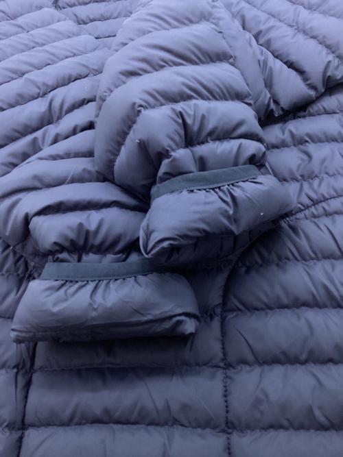 Patagonia（パタゴニア）Patagonia (パタゴニア) サイレントダウンクルー ネイビー サイズ:Mの古着・服飾アイテム
