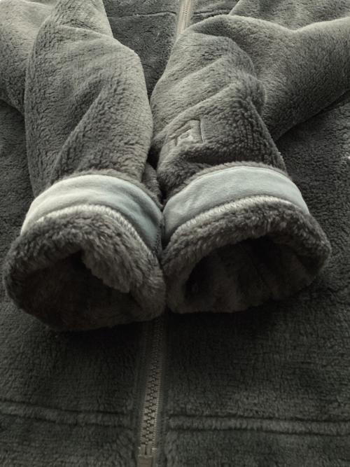 Patagonia（パタゴニア）Patagonia (パタゴニア) R4フリースジャケット グレー サイズ:Sの古着・服飾アイテム