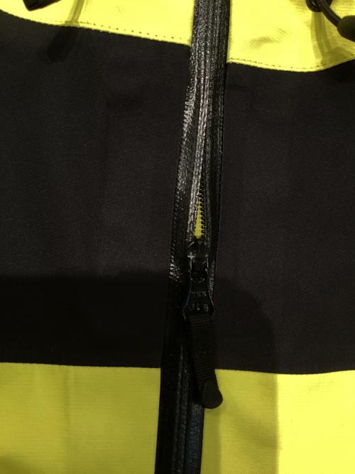 THE NORTH FACE（ザ ノース フェイス）THE NORTH FACE (ザ ノース フェイス) クライムライトジャケット イエロー×ブラック サイズ:Mの古着・服飾アイテム