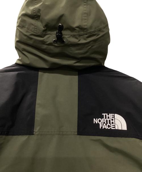 THE NORTH FACE（ザ ノース フェイス）THE NORTH FACE (ザ ノース フェイス) マウンテンダウンジャケット オリーブブラック サイズ:Mの古着・服飾アイテム