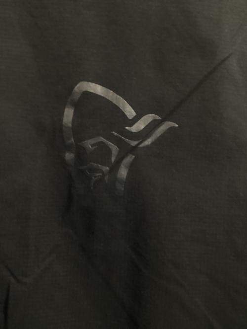 norrona（ノローナ）norrona (ノローナ) フェムンド サーモ60 ジップ フード ブラック サイズ:Mの古着・服飾アイテム