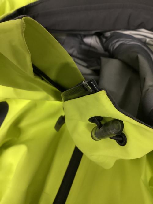 HAGLOFS（ホグロフス）HAGLOFS (ホグロフス) ROC SPIRIT JACKET イエロー×グレー サイズ:Mの古着・服飾アイテム