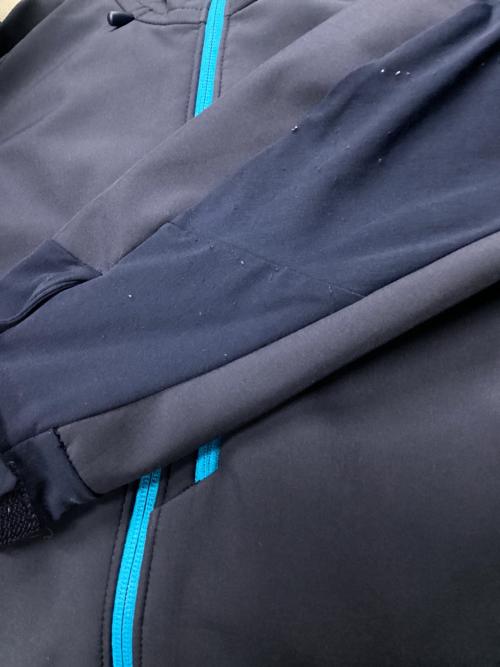 Patagonia（パタゴニア）Patagonia (パタゴニア) アズハイブリッドフーディ ネイビー サイズ:XSの古着・服飾アイテム