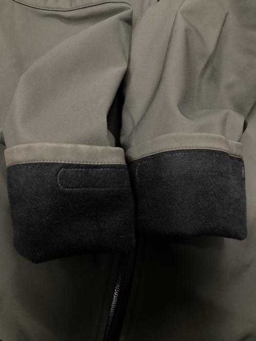 MountainEquipment（マウンテンイクィップメント）MountainEquipment (マウンテンイクィップメント) エンデューロシェルジャケット グレー サイズ:Lの古着・服飾アイテム