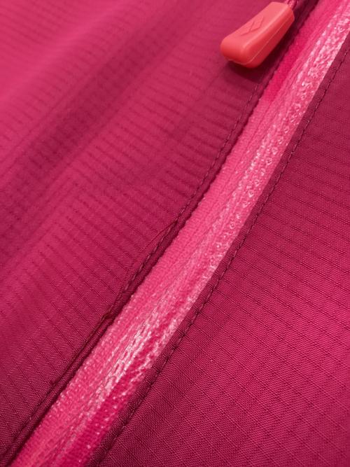 mont-bell（モンベル）mont-bell (モンベル) レインダンサージャケット ショッキングピンク サイズ:L 未使用品の古着・服飾アイテム