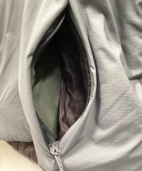 ARC'TERYX（アークテリクス）ARC'TERYX (アークテリクス) アトムARフーディー グレー サイズ:SIZE Lの古着・服飾アイテム