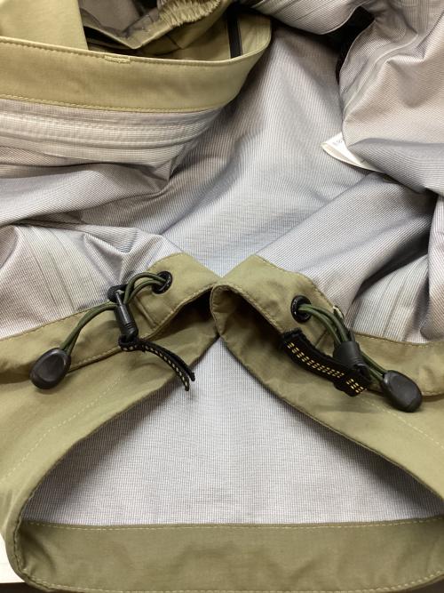 MOUNTAIN HARD WEAR（マウンテンハードウェア）MOUNTAIN HARD WEAR (マウンテンハードウェア) コヒージョンジャケット カーキ サイズ:XLの古着・服飾アイテム