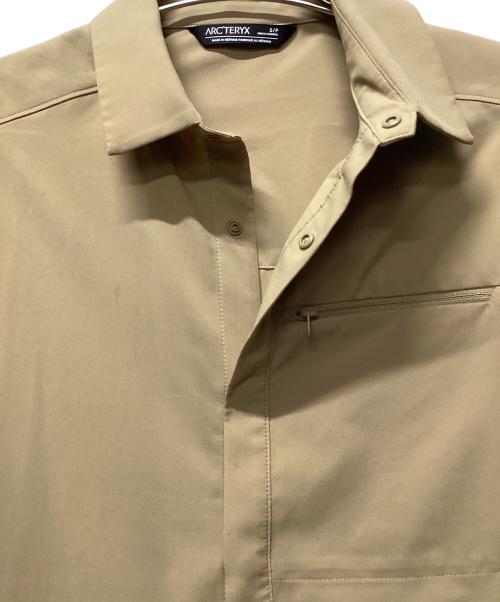 ARC'TERYX（アークテリクス）ARC'TERYX (アークテリクス) SKYLINE LS SHIRT M カーキ サイズ:Sの古着・服飾アイテム