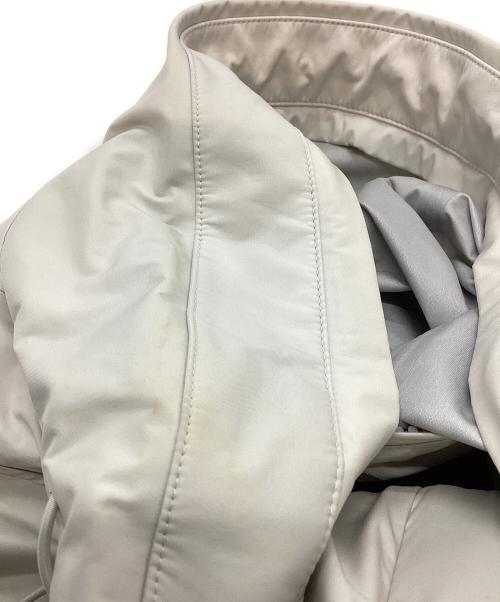 DESCENTE（デサント）DESCENTE (デサント) ALLTERRAIN CREAS HARD SHELL JACKET アイボリー サイズ:Mの古着・服飾アイテム