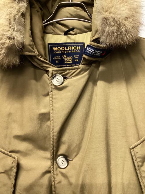 WOOLRICH（ウールリッチ）WOOLRICH (ウールリッチ) アークティックパーカー カーキ サイズ:Mの古着・服飾アイテム