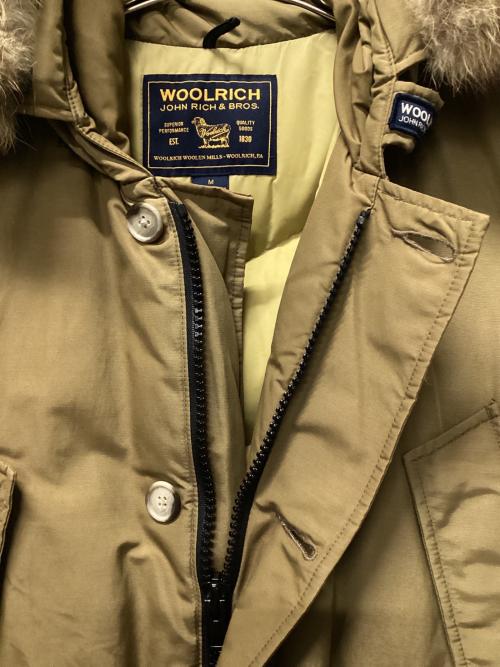 WOOLRICH（ウールリッチ）WOOLRICH (ウールリッチ) アークティックパーカー カーキ サイズ:Mの古着・服飾アイテム