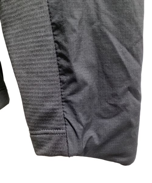 ARC'TERYX（アークテリクス）ARC'TERYX (アークテリクス) アトムSLフーディ ブラック サイズ:Mの古着・服飾アイテム