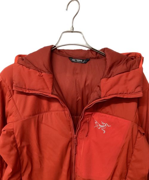 ARC'TERYX（アークテリクス）ARC'TERYX (アークテリクス) プロトンLTフーディ（トレッキングウェア) オレンジ サイズ:Sの古着・服飾アイテム
