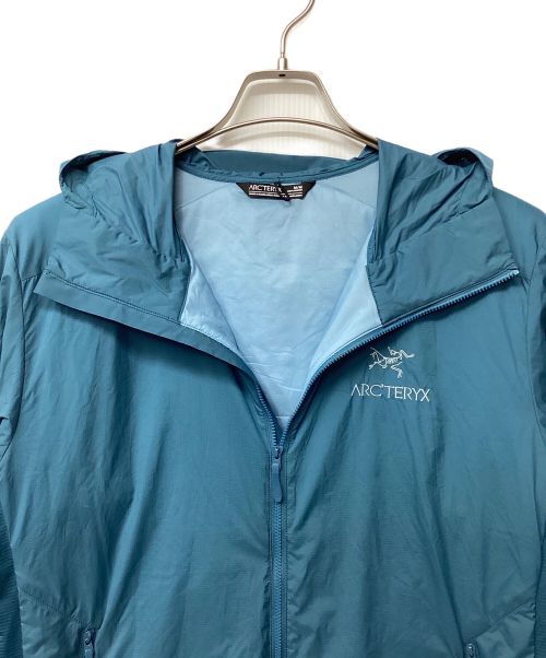 ARC'TERYX（アークテリクス）ARC'TERYX (アークテリクス) アトムSLフーディー（トレッキングウェア) ブルー サイズ:Mの古着・服飾アイテム