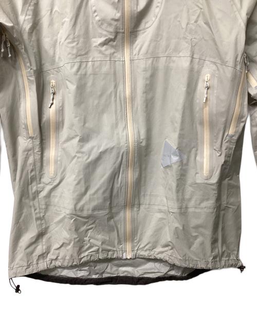 and wander（アンドワンダー）and wander (アンドワンダー) 3L UL rain jacket（トレッキングウェア/レインウェア) グレー サイズ:XLの古着・服飾アイテム