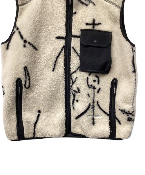 and wander（アンドワンダー）and wander (アンドワンダー) Daijiro OHARA map key boa vest ホワイト×ブラック サイズ:L/XLの古着・服飾アイテム