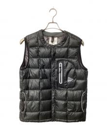 and wander（アンドワンダー）の古着「diamond stitch down vest」｜ブラック