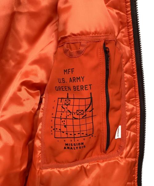 AVIREX（アヴィレックス）AVIREX (アヴィレックス) フライトジャケット オレンジ サイズ:L 未使用品の古着・服飾アイテム