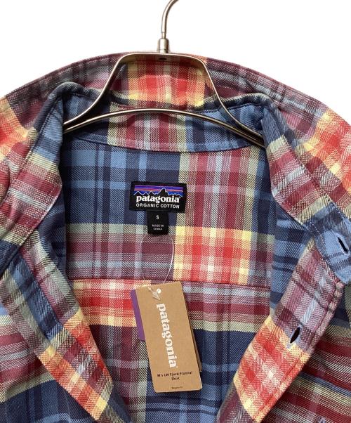 Patagonia（パタゴニア）Patagonia (パタゴニア) メンズ・ライトウェイト・フィヨルド・フランネル・シャツ マルチカラー サイズ:S 未使用品の古着・服飾アイテム