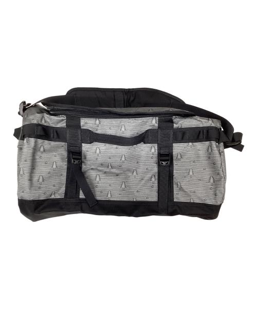 THE NORTH FACE（ザ ノース フェイス）THE NORTH FACE (ザ ノース フェイス) mina perhonen (ミナ ペルホネン) マウンテン トレース ダッフル S グレーの古着・服飾アイテム