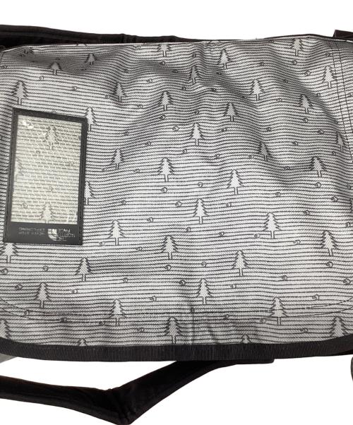 THE NORTH FACE（ザ ノース フェイス）THE NORTH FACE (ザ ノース フェイス) mina perhonen (ミナ ペルホネン) マウンテン トレース ダッフル S グレーの古着・服飾アイテム