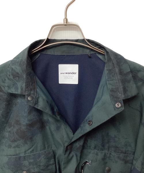 and wander（アンドワンダー）and wander (アンドワンダー) printed LS shirt グリーン サイズ:Lの古着・服飾アイテム