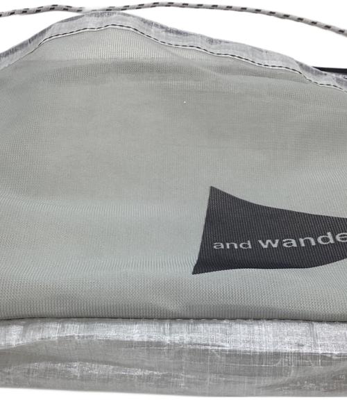 and wander（アンドワンダー）and wander (アンドワンダー) UL sacoche(サコッシュ） グレーの古着・服飾アイテム
