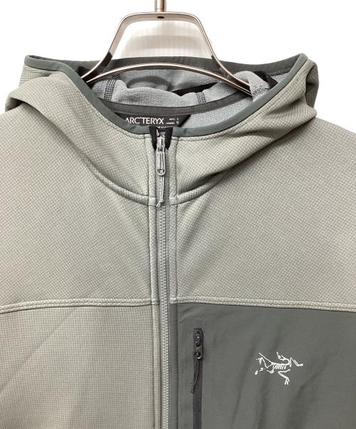 ARC'TERYX（アークテリクス）ARC'TERYX (アークテリクス) FORTREZ HOODY(トレッキングウェア/フリース) グレー サイズ:Lの古着・服飾アイテム