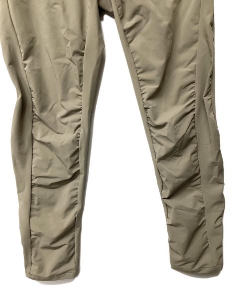 GOLDWIN（ゴールドウイン）GOLDWIN (ゴールドウイン) 0 Articulated Pants ベージュ サイズ:SIZE 4の古着・服飾アイテム